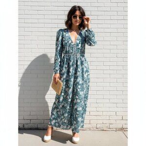 NWT En Saison Blue Floral Long Sleeve Midi Dress
